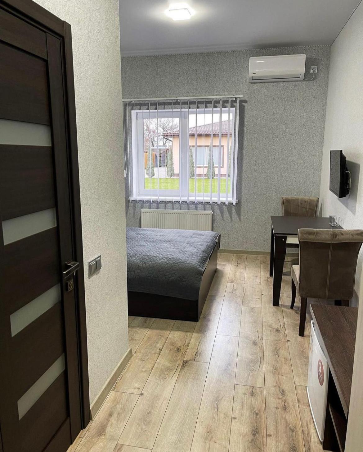 Ні Пуху, Ні Пера! Hotel Reshetylivka Eksteriør billede